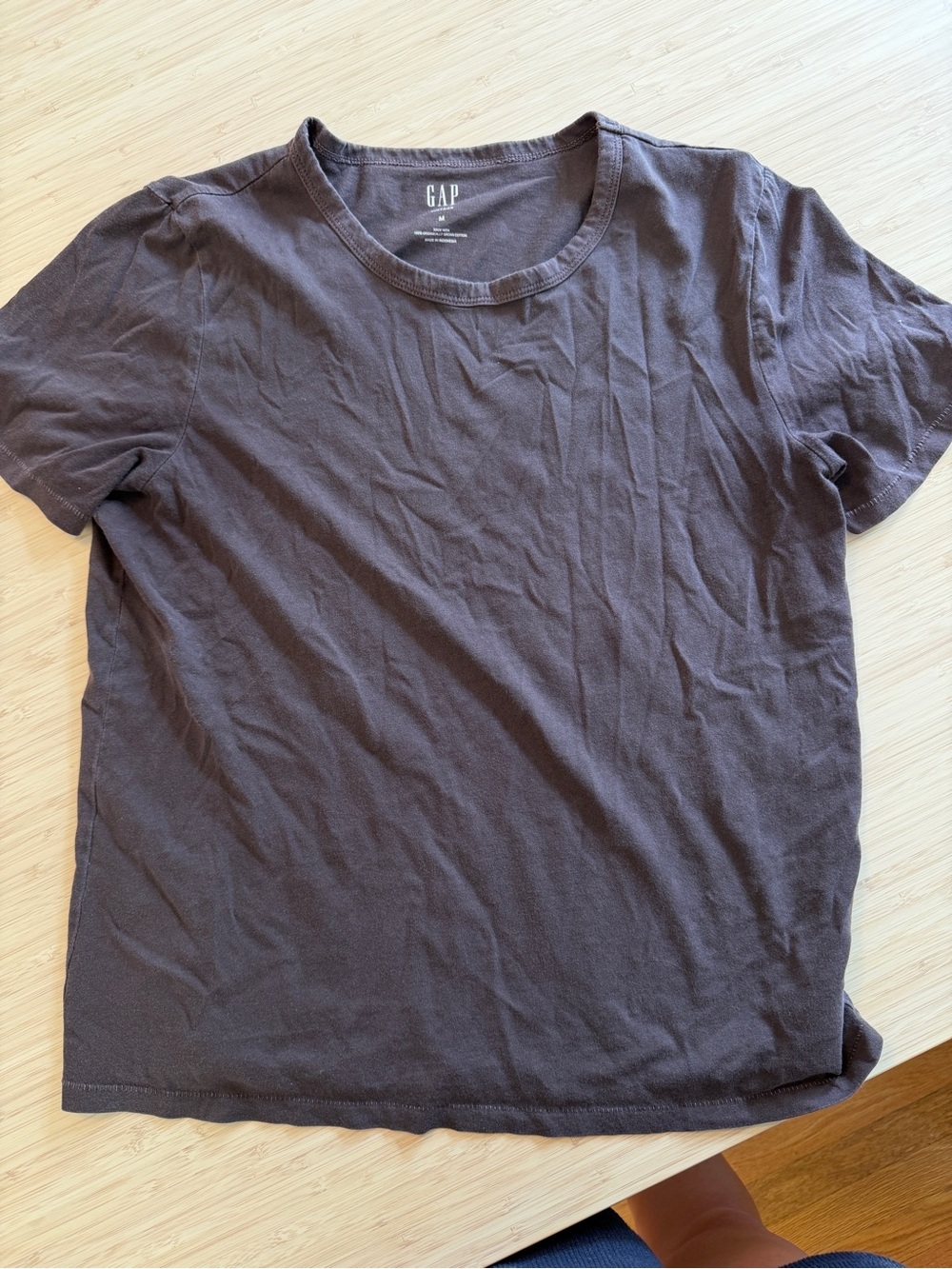 GAP women’s Crewneck T-Shirt in Dark Brown